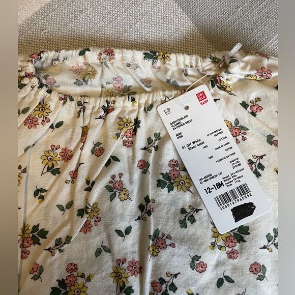 Baby Girl Uniqlo Flannel dress - Picture 2 of 3